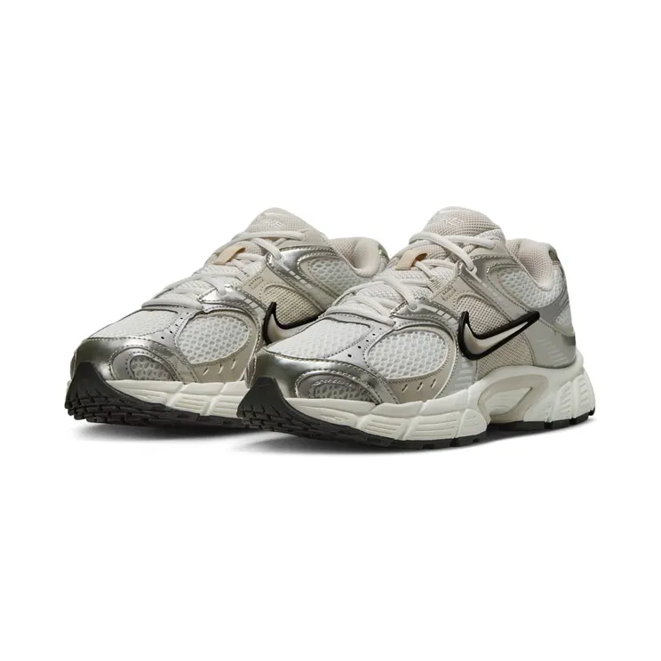 nike-v5-rnr HQ7901-104