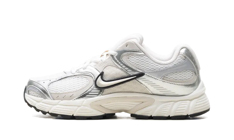 Nike V5 RNR “Light Orewood Brown” (HQ7901-104)