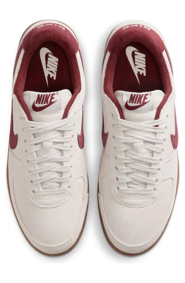 nike-field-general IF1743-001