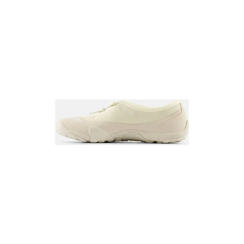 New Balance MT10 “Tokyo Design Studio – Angora / Moonbeam” (MT10TTD)