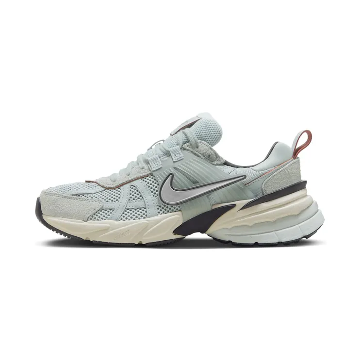 Nike V2K Run Light Pumic “Light Pumice / Light Orewood Brown / Black / Chrome” (FN6703-003)