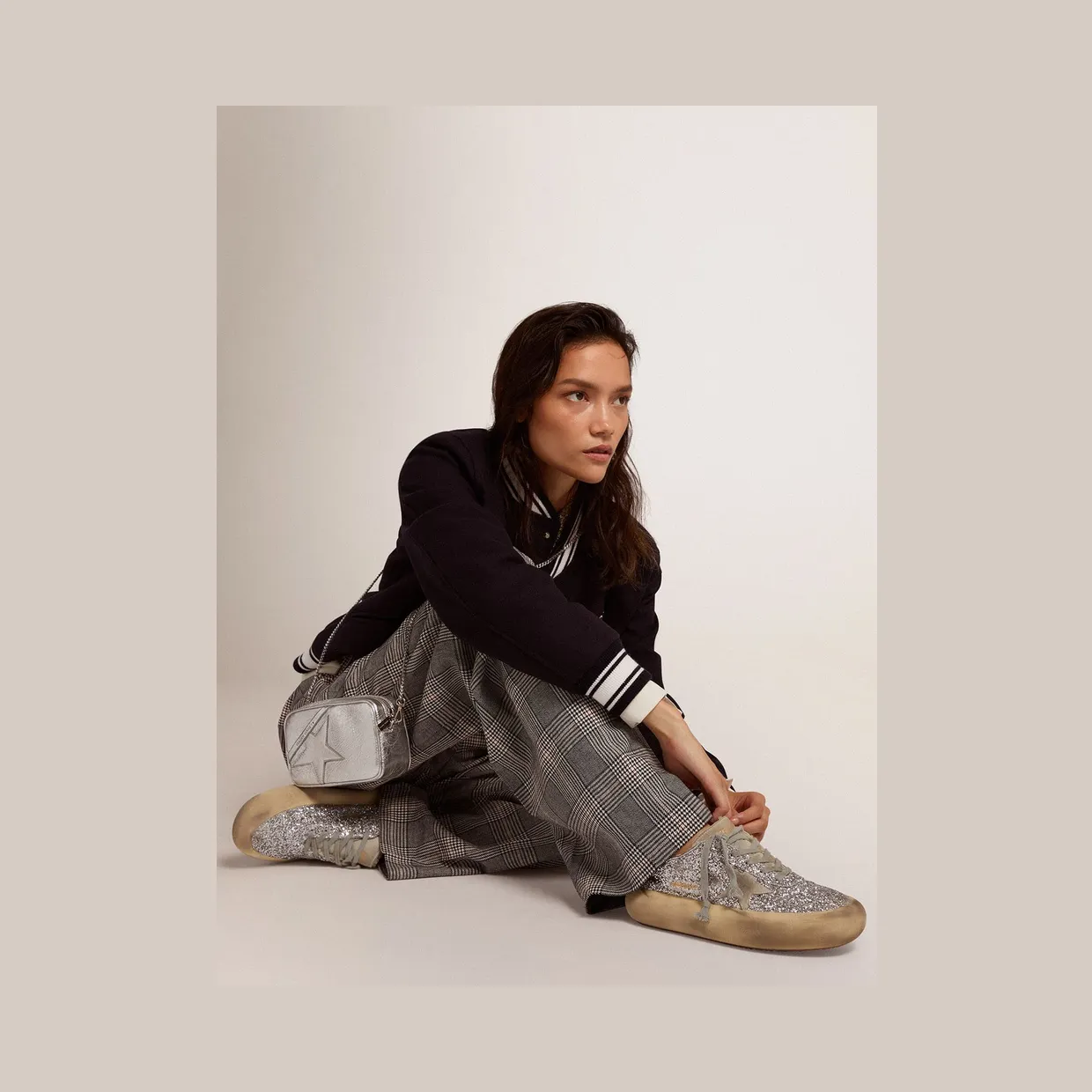 Golden Goose Space-Star Shoes In Silver Glitter With Shearling Lining (GWF00346.F002998.70136) (3)