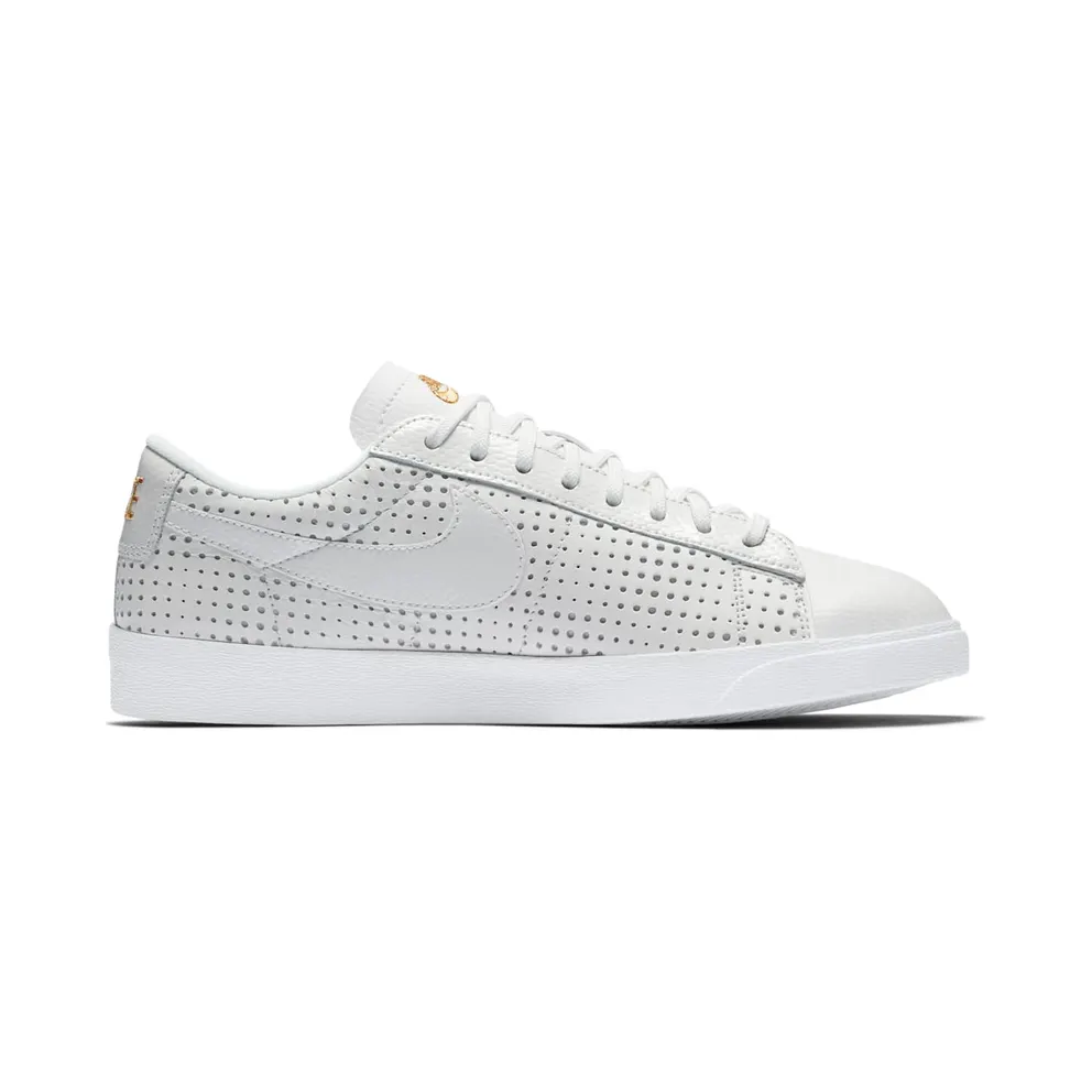 Nike Blazer Low Beautiful X Powerful “Summit White / Metallic Gold” (AA1557-100)
