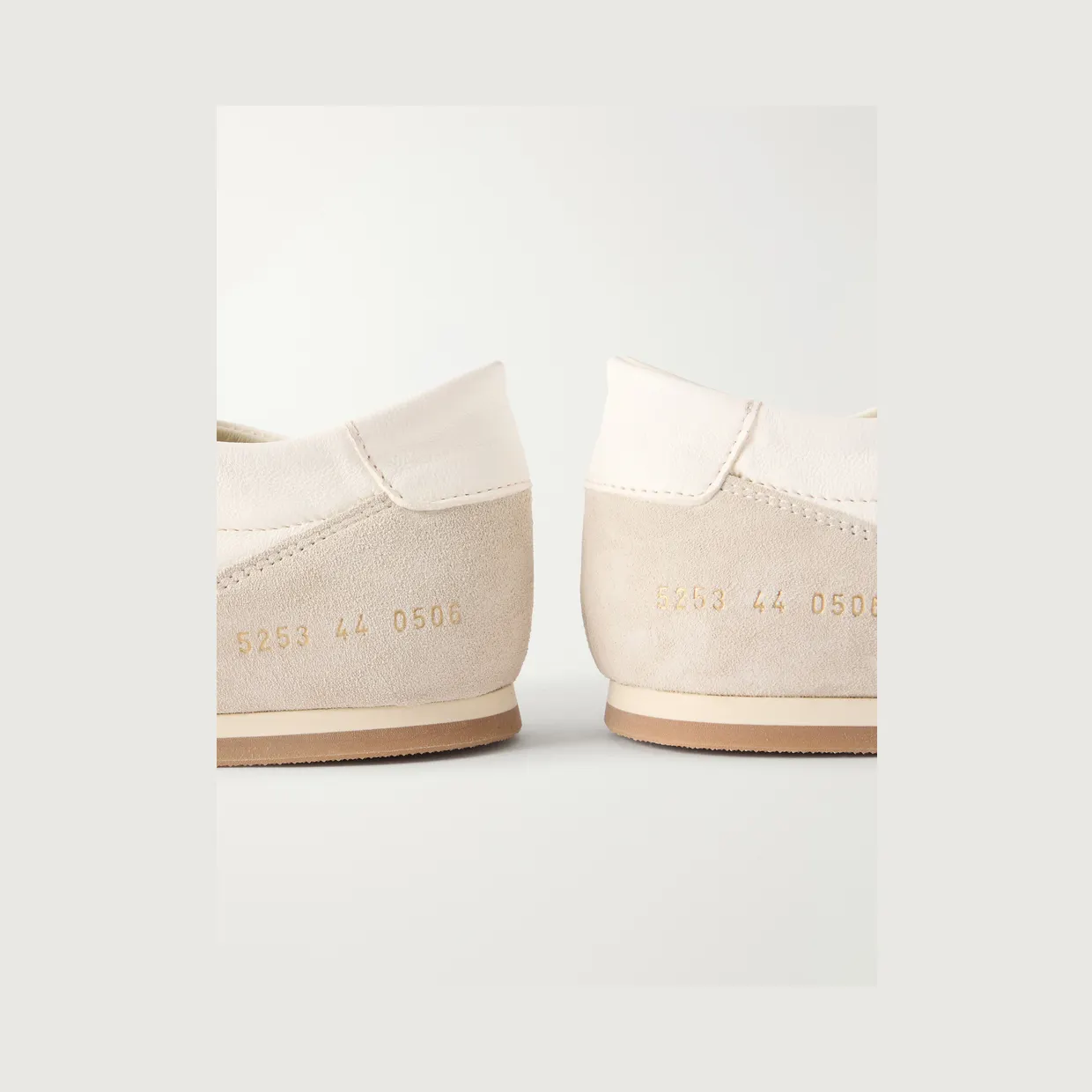 Common Projects Minimal Runner Suede-Trimmed Leather Sneakers White (5253) (5)