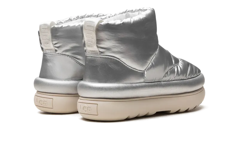 Ugg Classic Maxi Mini “Metallic Silver” (1135151-MSLV)
