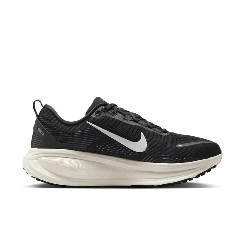 Nike Vomero 18 Extra Wide “Black Coconut Milk” (IF0514-002)