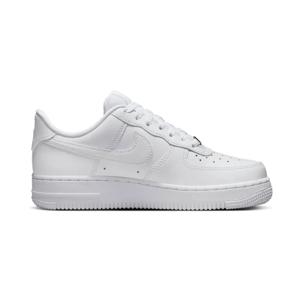 Nike AIR FORCE 1 LO “White / Metallic Silver” (FQ8887-100)