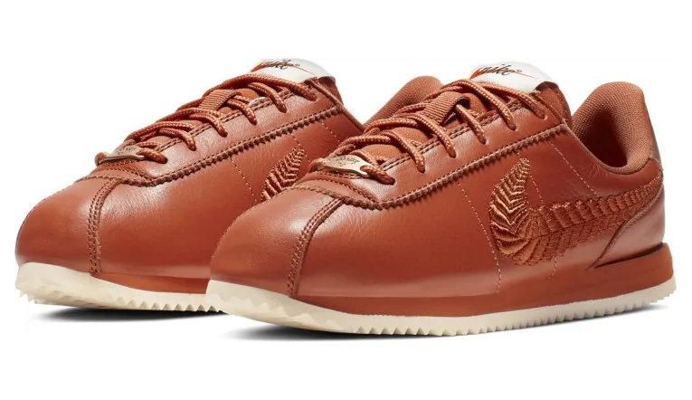 Nike Classic Cortez Embroidered Dusty Peach (GS)