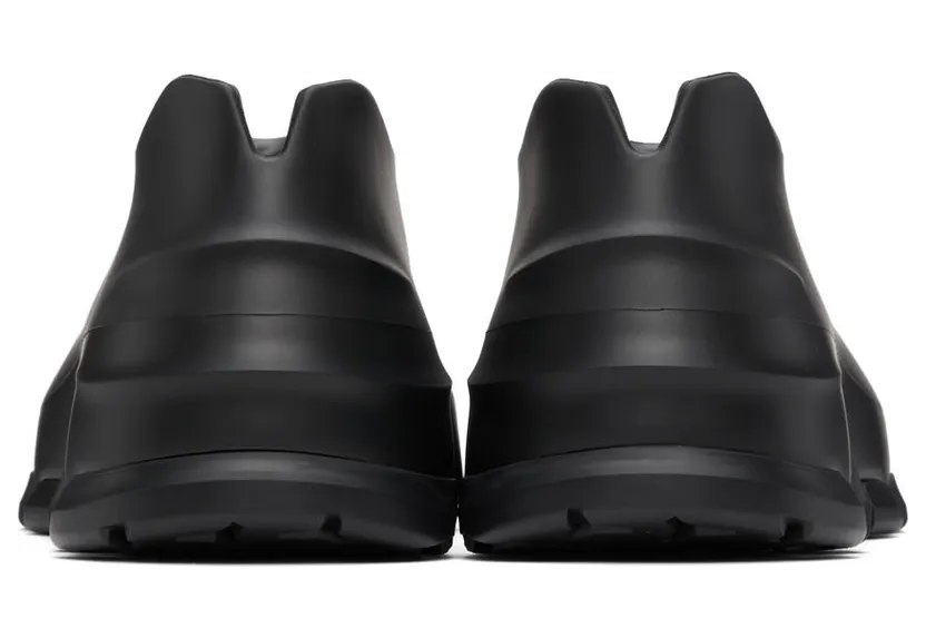 Givenchy Black Monumental Mallow Low Sneakers (BEZ00PE185) (4)