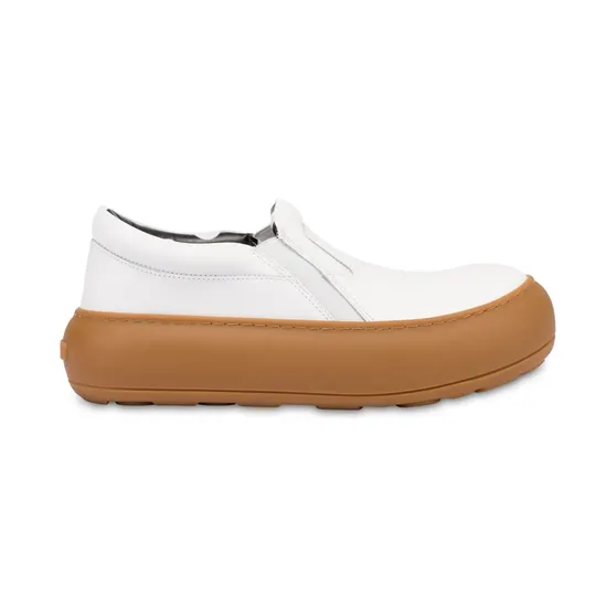 Moschino mit Oversized-Sohle “Black” (MA15125G1MMF0)