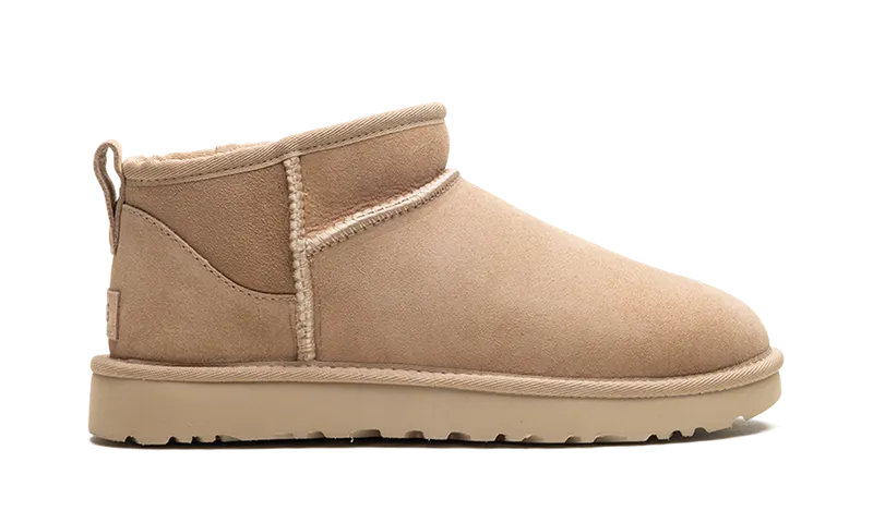 UGG Classic Ultra Mini “Sand”: de zachtste basis onder je winterlook (5)
