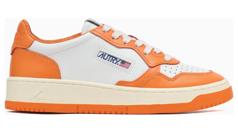 Autry Medalist Low Orange (AULWWB66)
