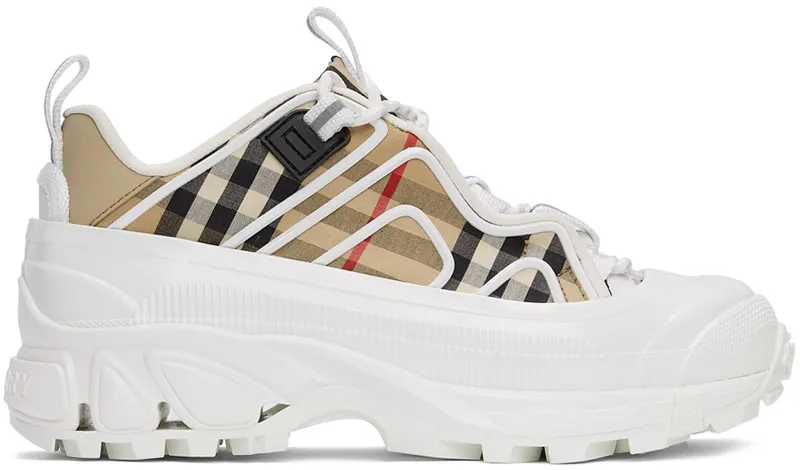 Burberry White & Beige Check Arthur Sneakers (8039440)