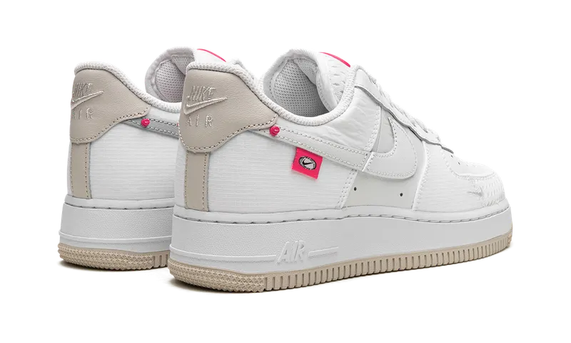 Nike AIR FORCE 1 ’07 LX MNS “Pink Bling” (DX6061-111)