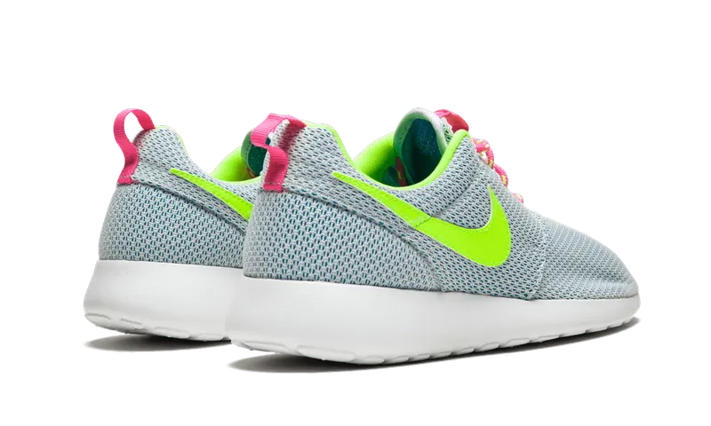 Nike Rosherun (GS) “Pure Platinum Volt Pink” (599729-008)