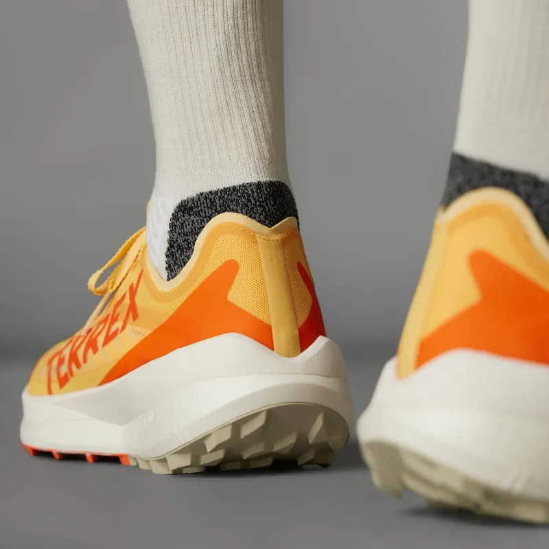 adidas-terrex IG8015