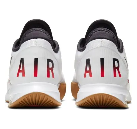 nikecourt AO7351-105
