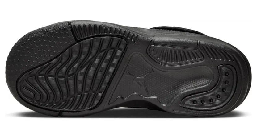 air-jordan-max-aura DZ4354-001