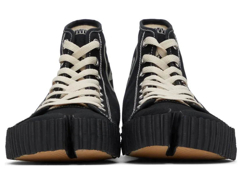 Maison Margiela White Canvas Tabi Sneakers (S37WS0577 P4291) (2)