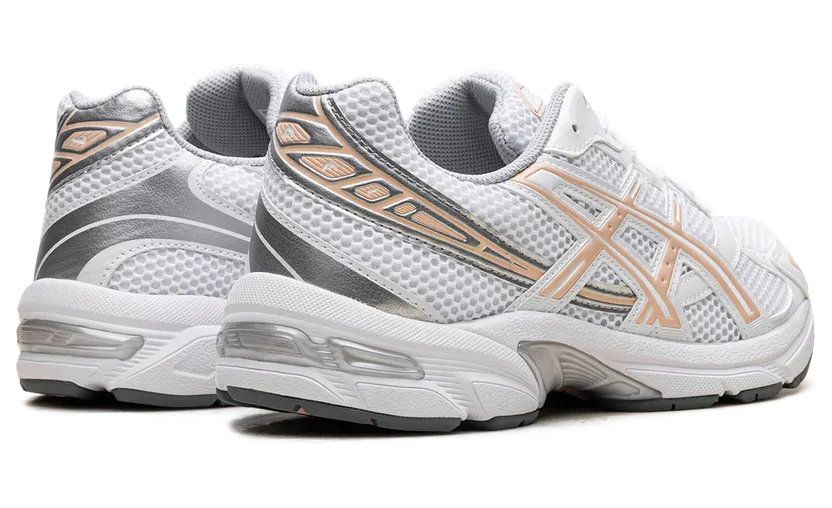 Asics GEL-1130 “White Bisque”: de zachtste bijna-witte runner (2)