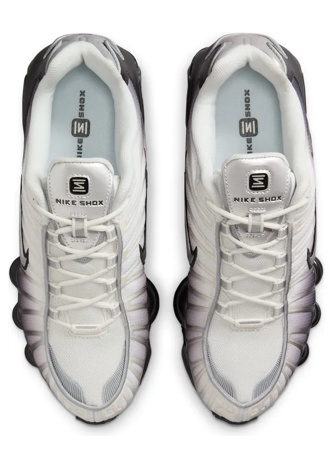 nike-shox IB7705-001