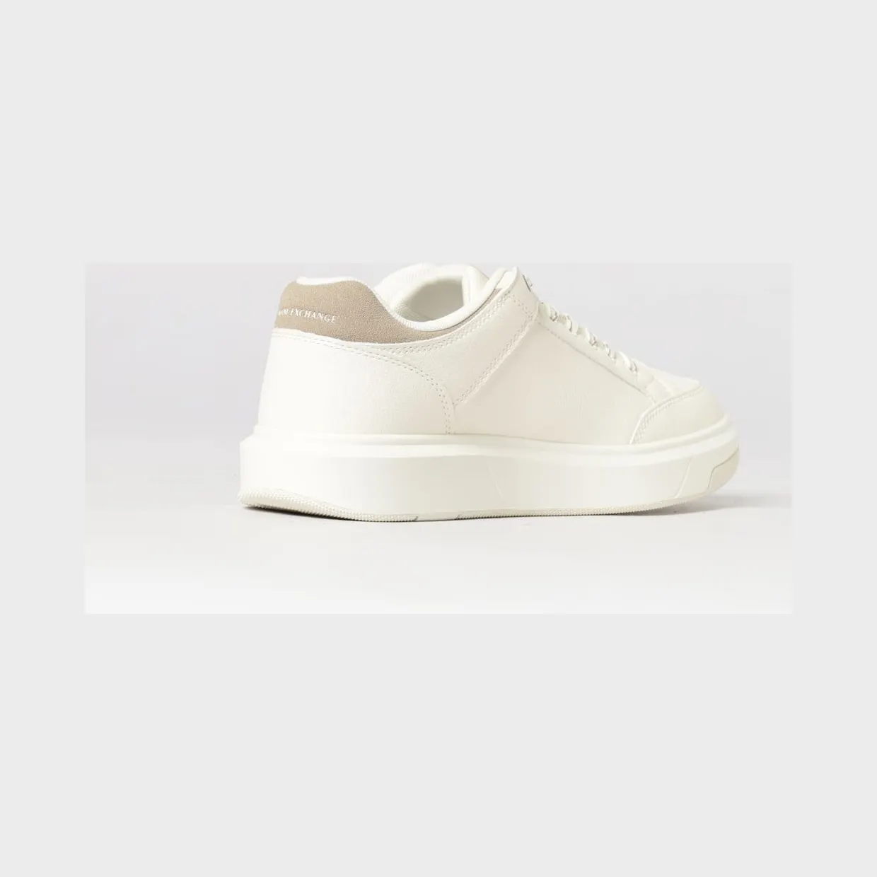 Armani Sneakers Beige (XM001722AF17540MZ754) (2)