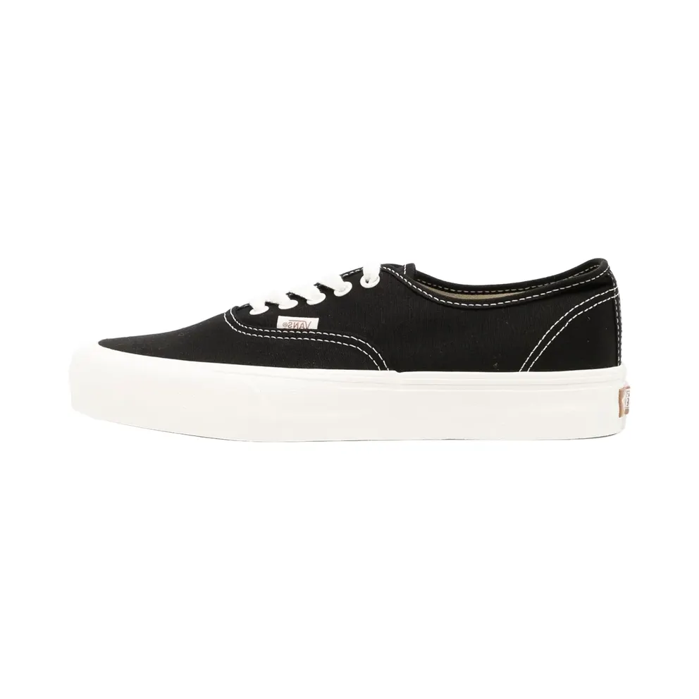 Vans Authentic VR3 Shoe “Black / Marshmallow” (VN0005UD1KP)