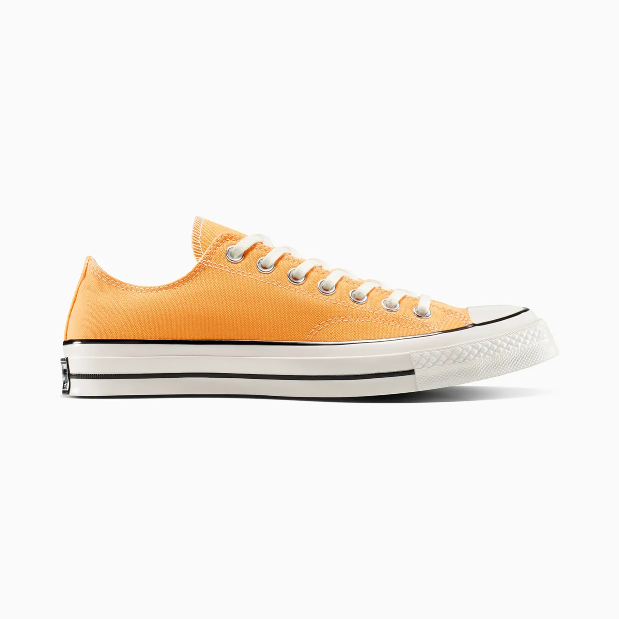 converse-chuck-taylor-all-star A13423C