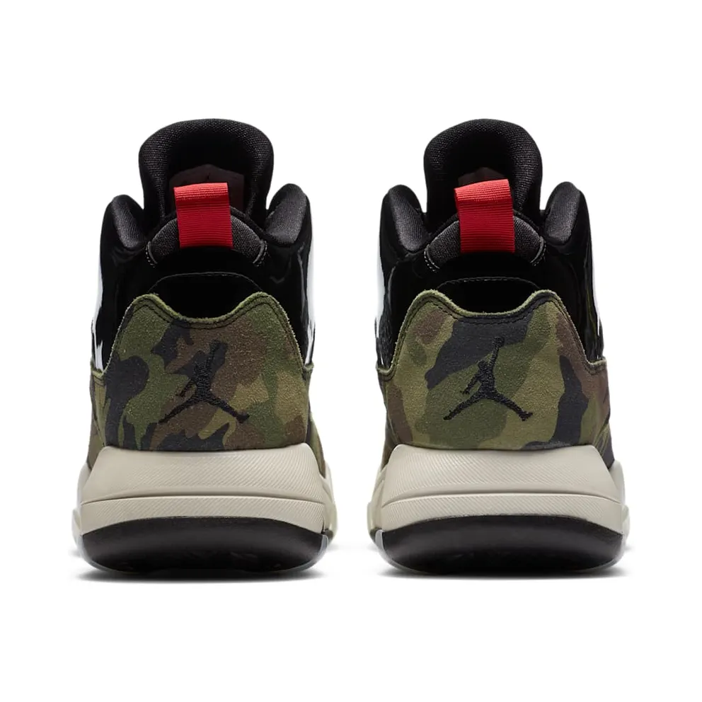 Jordan Maxin 200 Camo Medium Olive/Black-Light Bone-Gym Red (CD6107-200)