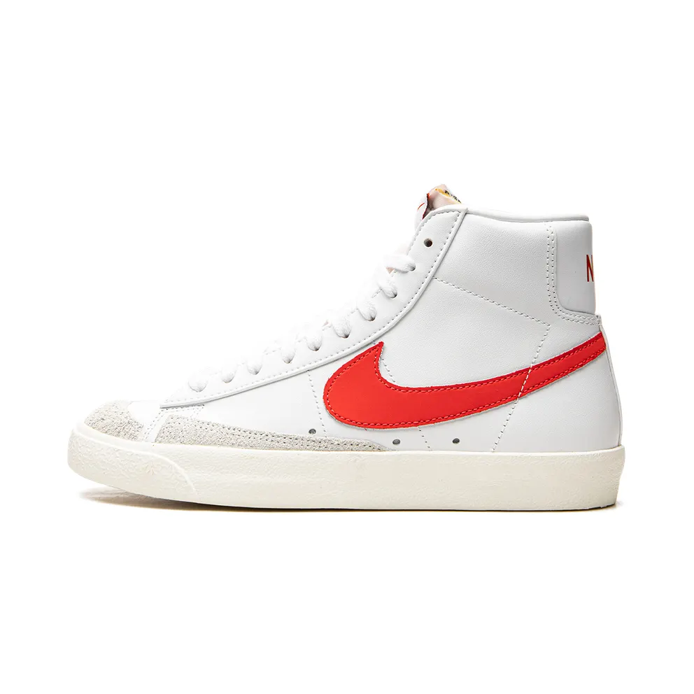 Nike BLAZER MID ’77 VNTG “Habanero Red” (CZ1055-101)