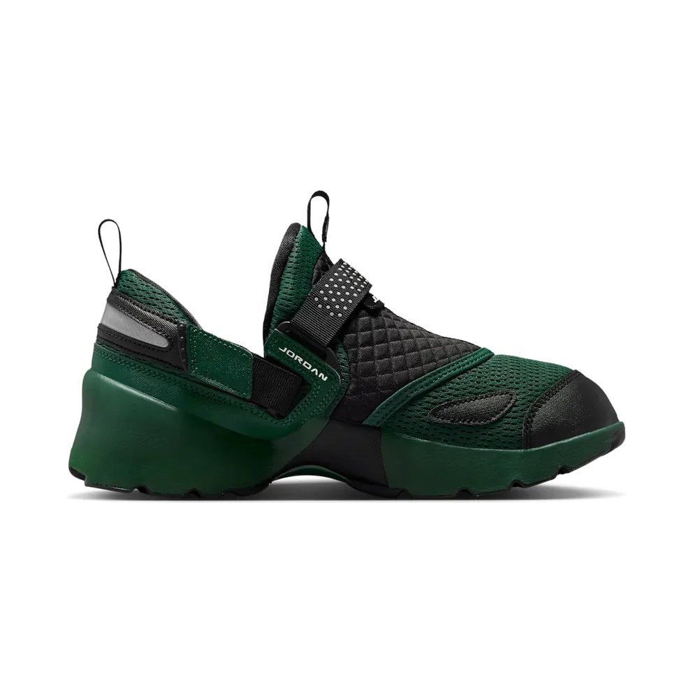 Jordan Trunner LX “Fir” (HQ2164-300)