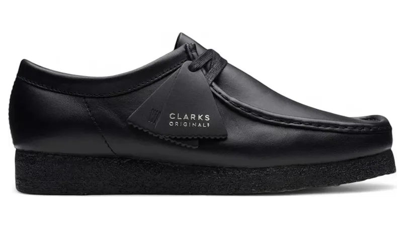 Clarks Wallabee “Triple Black Leather” (26155514)
