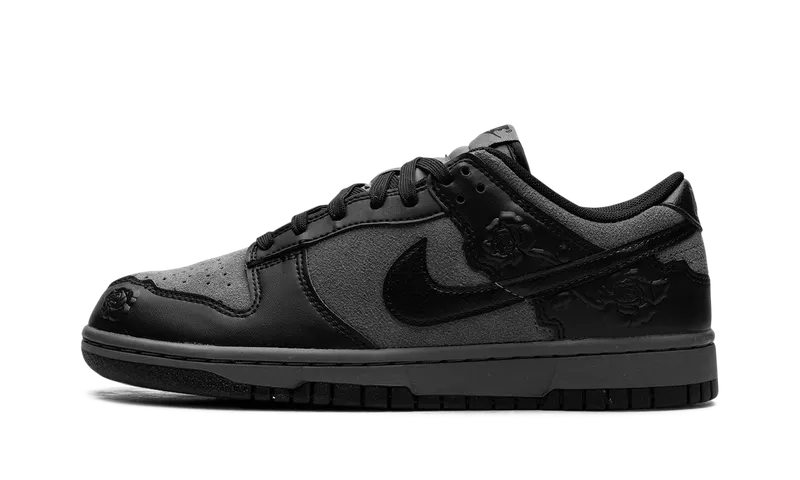 Nike Dunk Low “Black Roses” (HF1986-001)