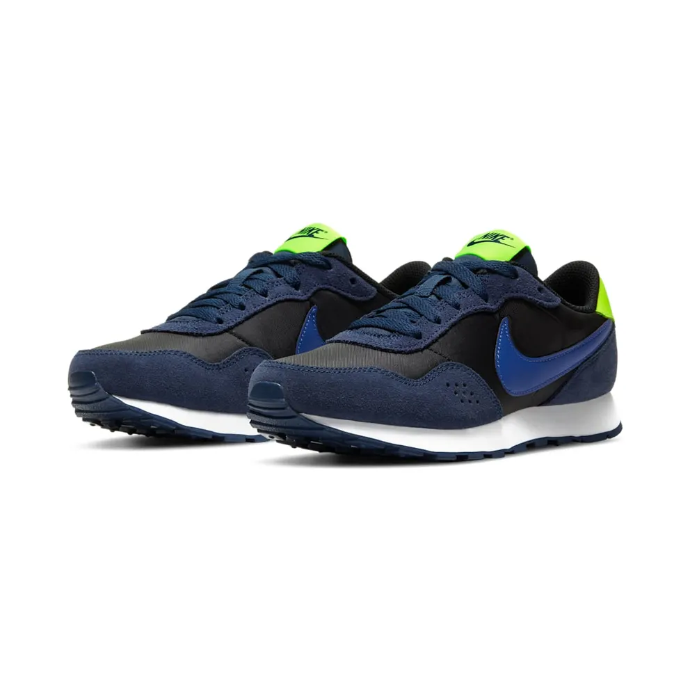 Nike MD Valiant “Black / Midnight Navy / Volt / Astronomy Blue” (CN8558-010)