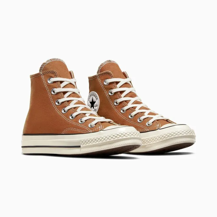 converse-chuck-taylor-all-star A04588C