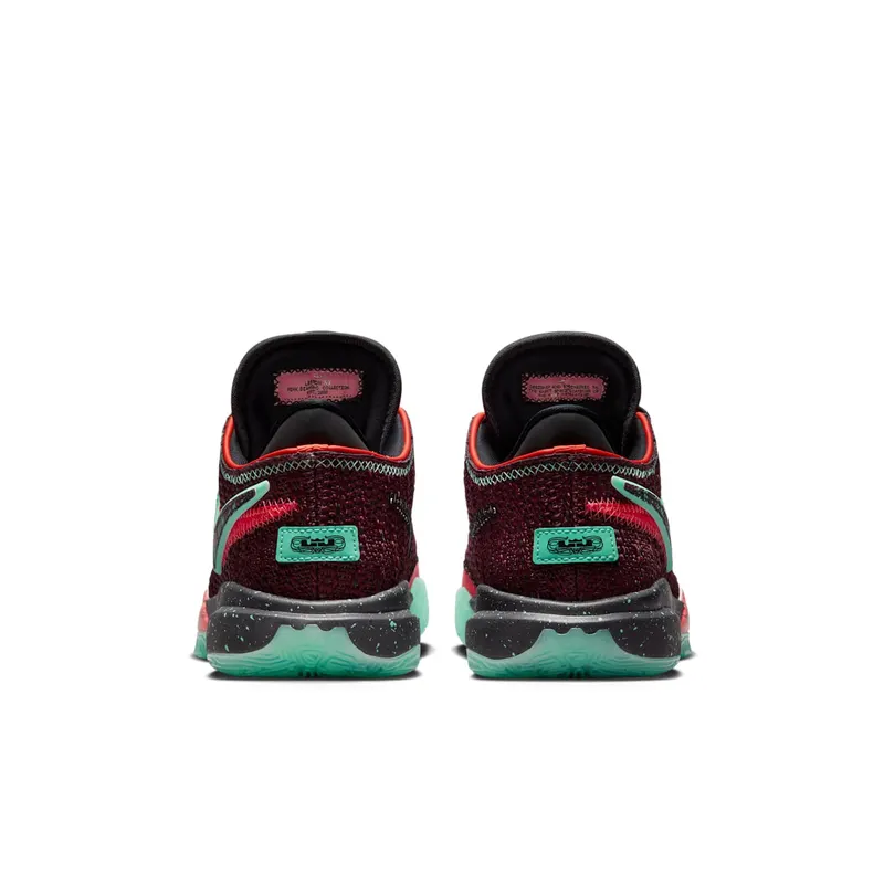 Nike LeBron 20 GS “Night Maroon” (FB8974-600)