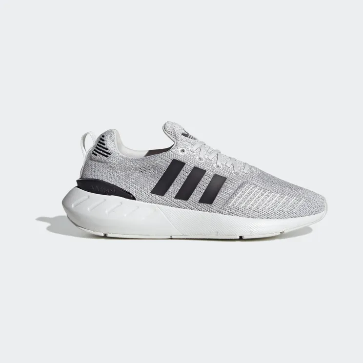 adidas Swift Run 22 “Crystal White / Core Black / Grey Two” (GV7969)