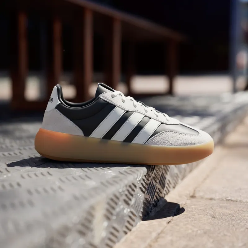 adidas Barreda Decode Off White Core Black Gum (JR3530)