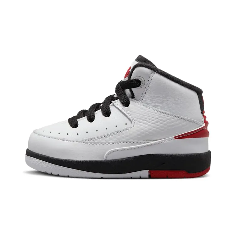 Jordan 2 Retro OG Chicago (2022) “White / Black / Varsity Red” (DQ8563-106)