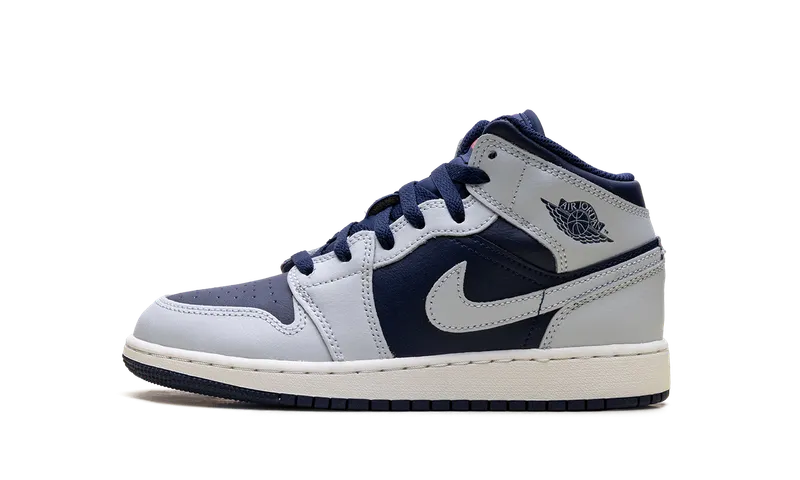 Jordan 1 Mid GS “Grey / Obsidian” (DQ8423-403)