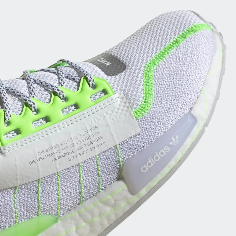 adidas NMD_R1 V2 Cloud White / Signal Green / Grey One (GX0538)