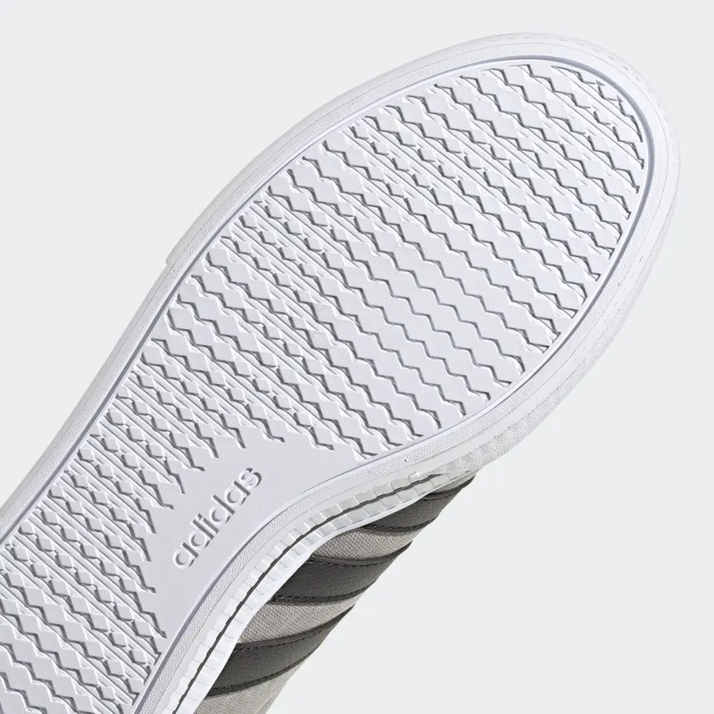 adidas Daily 3.0 Dove Grey / Core Black / Cloud White (FW3270)