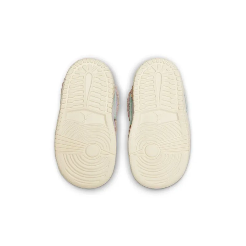 Jordan 1 Low SE Scalloped Edge Guava Ice (DZ6959-800)