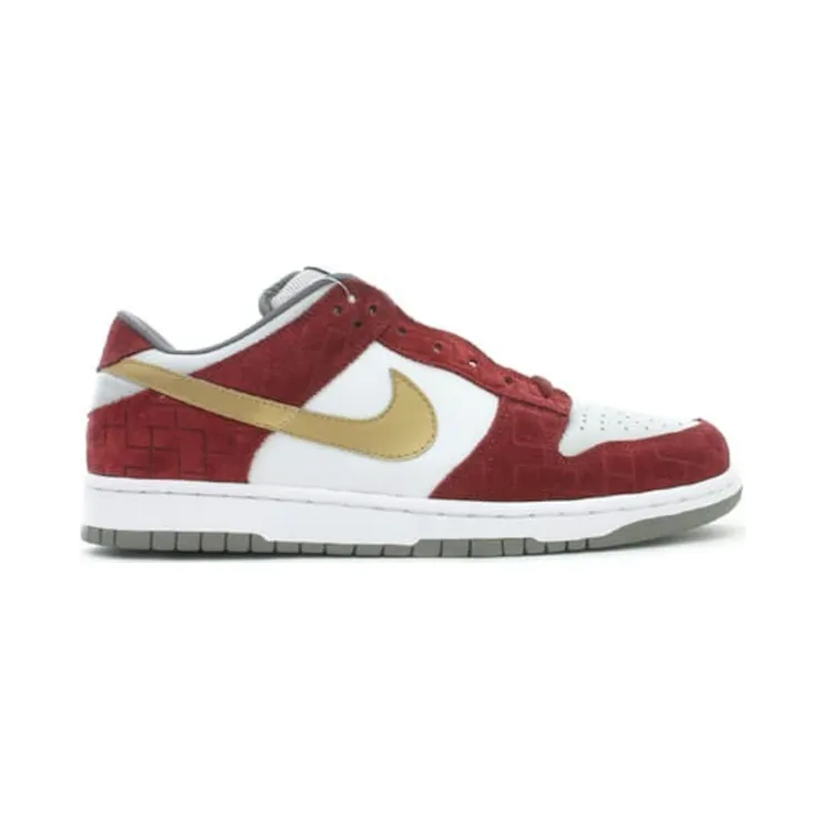 Nike Dunk Low Premium SB QS ‘Shanghai’ 2013 white/metallic gold-redwood (504750-176)