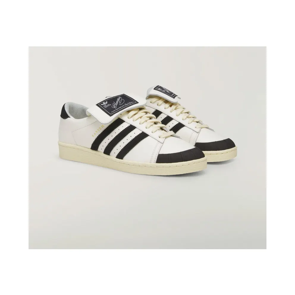 Adidas Chavarria Jabbar Low Off White / Core Black / Warm Vanilla (JP6107)