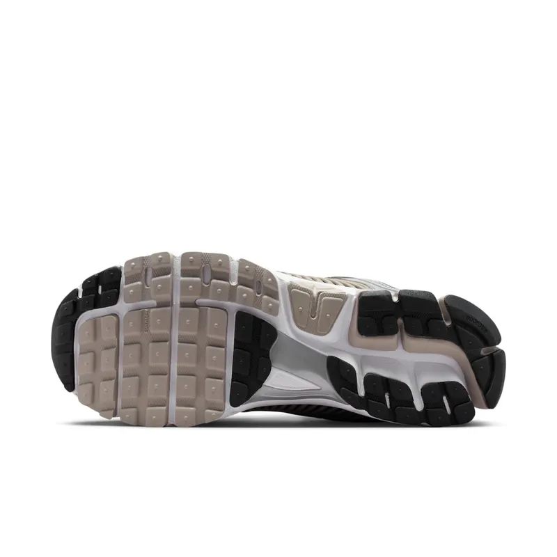 Nike Zoom Vomero 5 “Grey” (FJ4151-007)