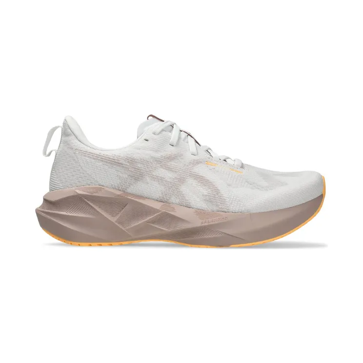 ASICS Novablast 5 White Fawn (1012B765-102)