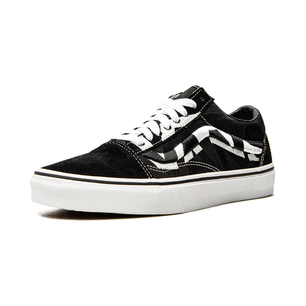 Vans Old Skool “Embroidered Logo” (VN0A5KRF95C)
