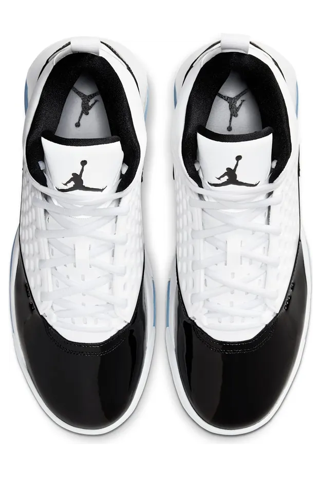 air-jordan-maxin-200 CZ9174-100