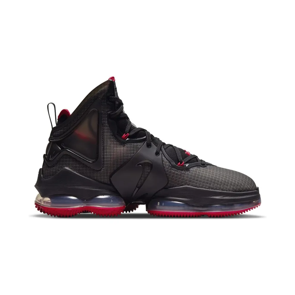 Nike LeBron 19 “Black / University Red” (CZ0203-001)